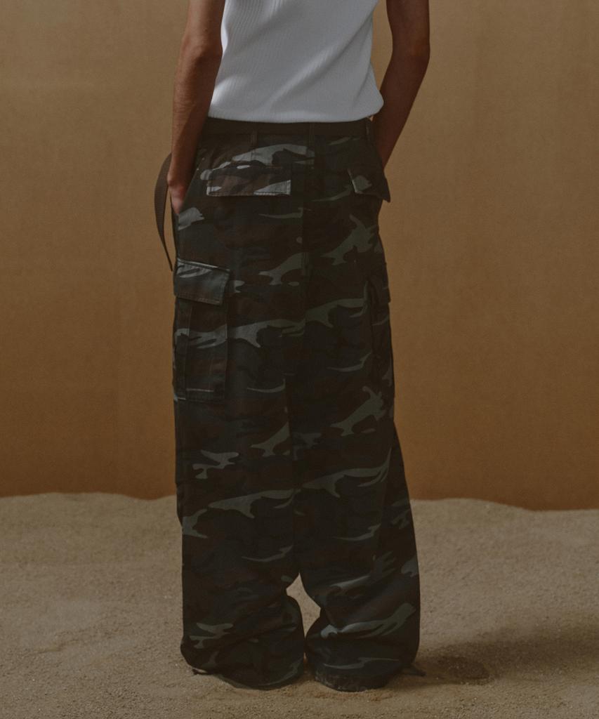 MUSINSA STANDARD Camouflage Extra Wide Cargo Pants [Khaki/Camo]