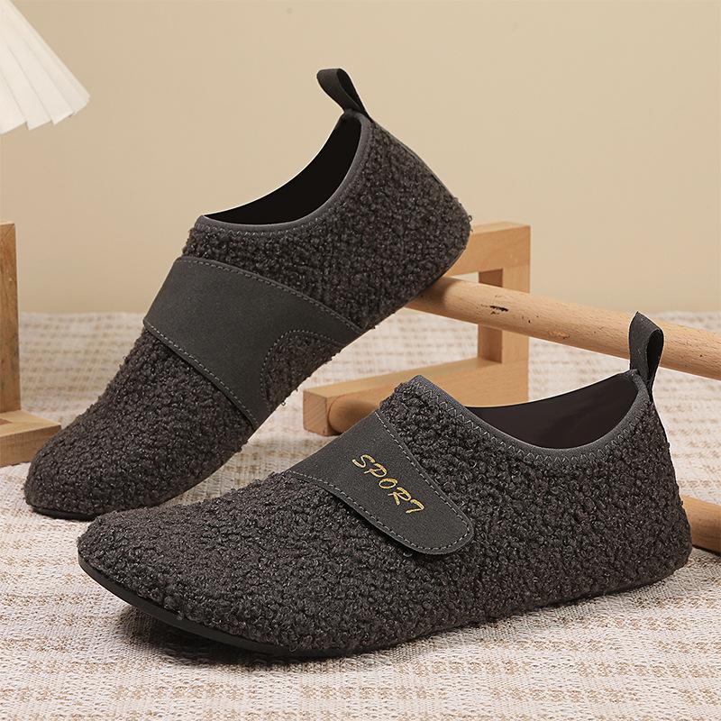 Winter couple new products daily leisure travel home soft non-slip lightweight warm plush cotton shoes