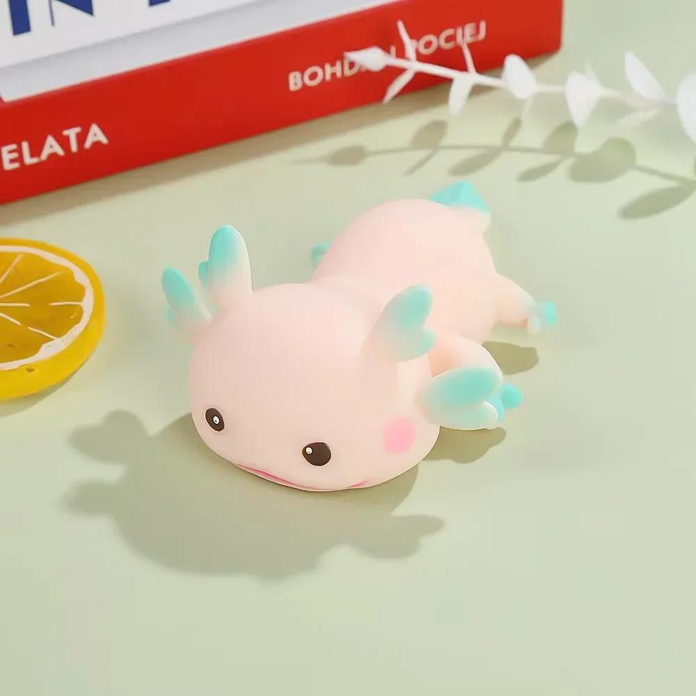 1/4ks Axolotl Mačkací Míček Roztomilá Ryba Relax Kreslený Antistres Mačkací Úleva od Stresu Pomalé Vracení Do Původního Tvaru Pro Dospělé Děti Pružné Hračky