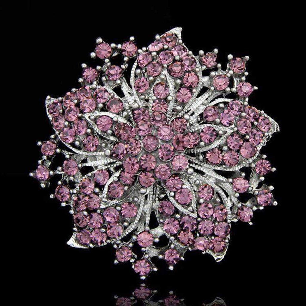 Vintage Flower Shape Brooch Pin Elegant Clothing Accessories Flower Brooch Gift for Women Girls Use