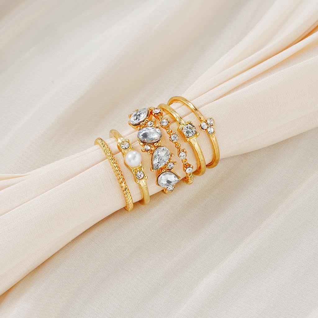 6Pcs Boho Gold Color Crystal Imitation Pearl Rings for Women Geometric Narrow Face Finger Rings Sets Fashion Daily Wear Jewelry