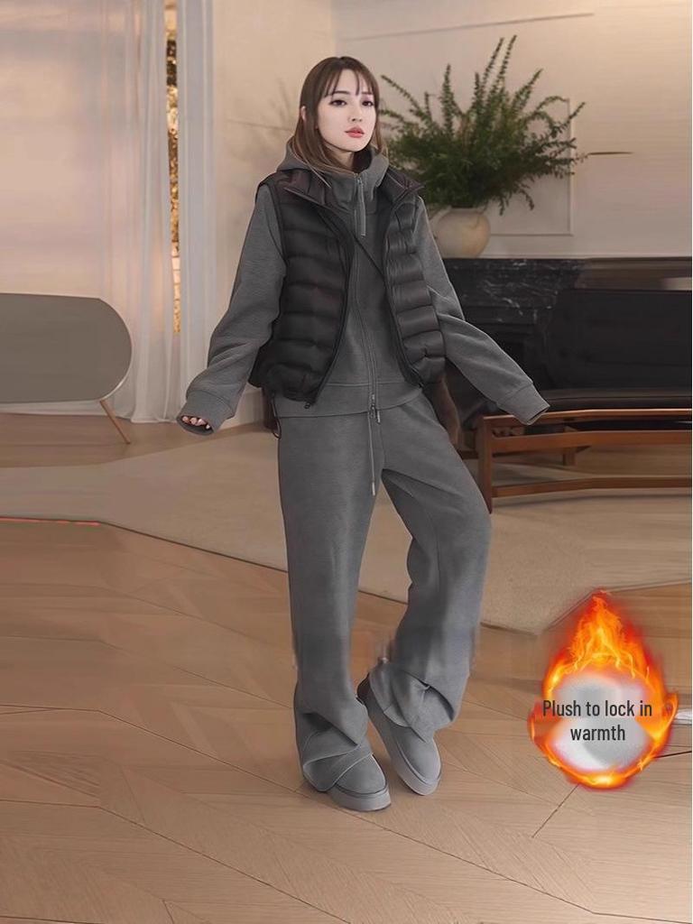 2025 Women's Plus Velvet Warm Hooded Sweatshirt & Long Pants Two-Piece Set: Casual Autumn/Winter Sportswear.