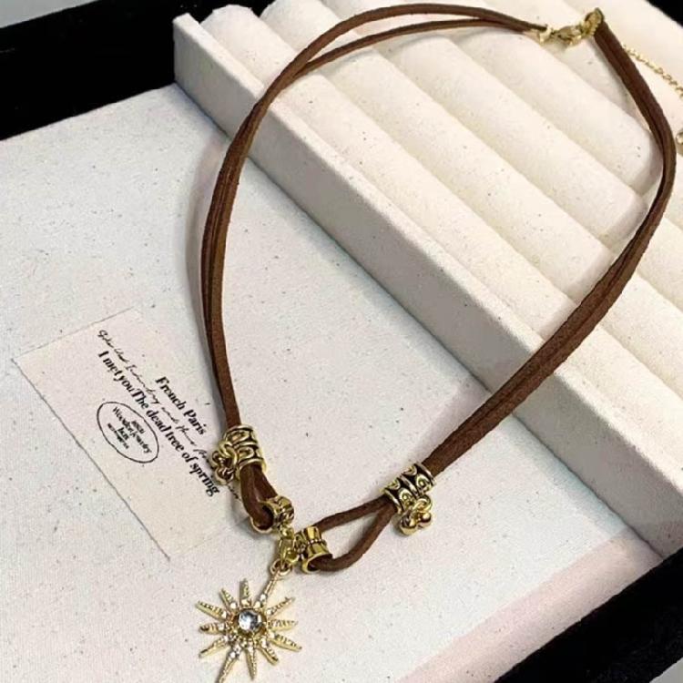 Metal Chain Necklace with Sunflower and Star Pendants Clavicle Choker for Women