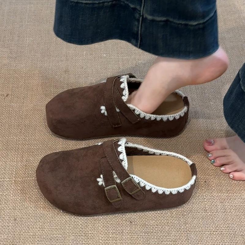 Retro and versatile girls' casual baotou drag autumn and winter Mori lotus leaf edge increases design sense Birkenbaotou drag tide