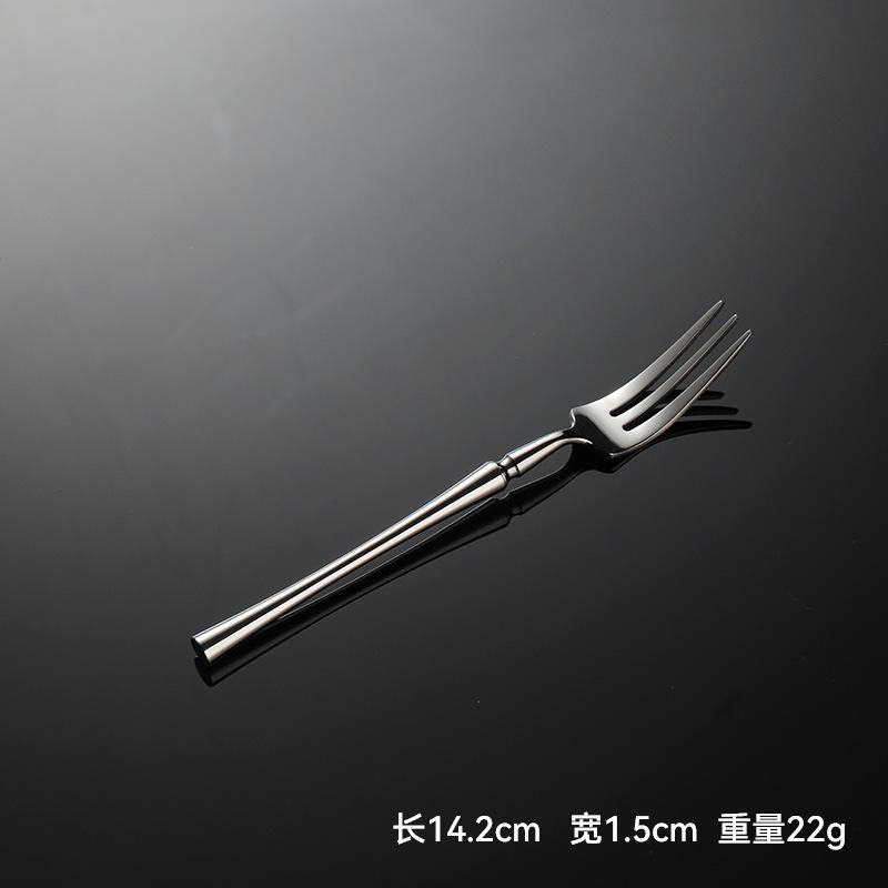 304 rozsdamentes acélból készült, több specifikációjú, kis derékú, nyugati stílusú ételkés, villa és kanálkészlet, vastagított szállodai és éttermi steakkés és -villa