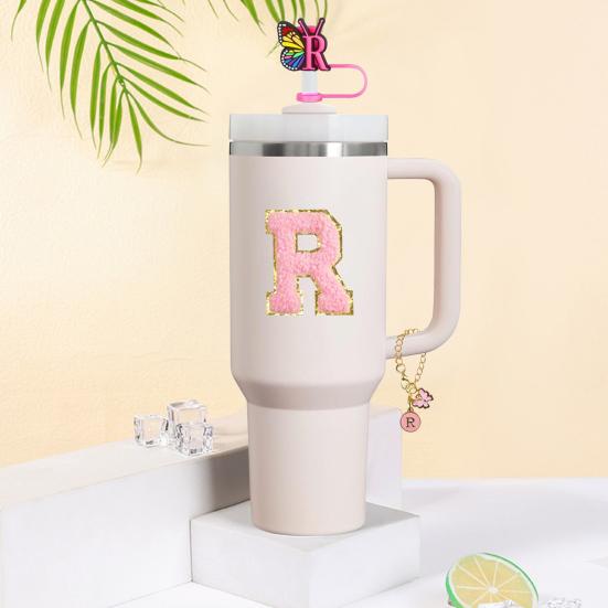 Set de 9 accesorii pentru pahare de 30 oz 40 oz Decorații cu inițiale pentru pahare de paie din silicon Capace cu litere Pandantive cu litere Opritoare rezistente la scurgere Autocolant cu farmec pentru mâner