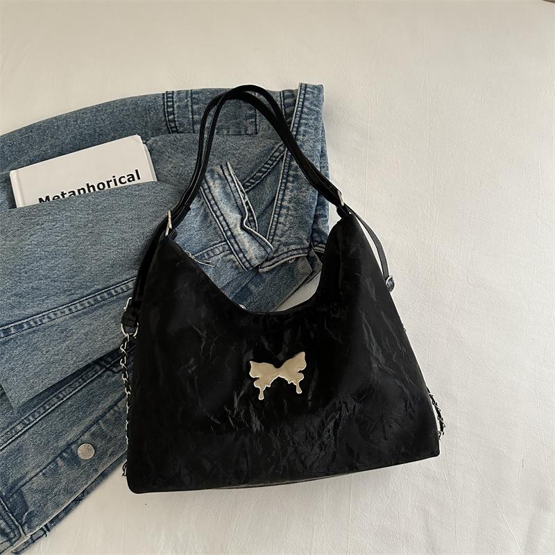 Butterfly fashion backpack, new chain, shoulder messenger bag, large-capacity tote bag for students in class