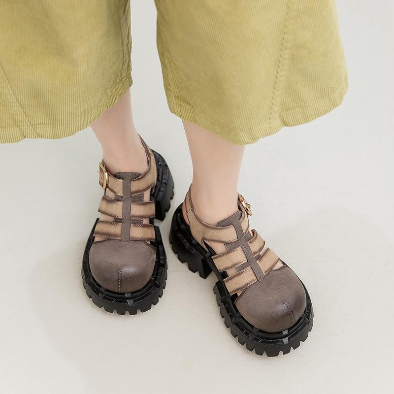 2026 Sommer Damen Sandalen aus echtem Leder Einzigartiges Design Plateau Freizeitschuhe Ugly Chic Mary Janes Macaron-Farben