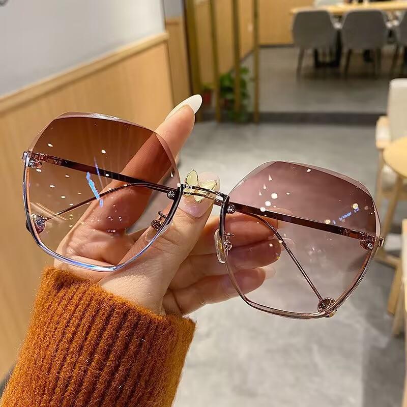 Fashion Women Sunglasses Gradient Lens Oversized Square Rimless Shades Irregular Eyewear Outdoor Sun Glasses Female