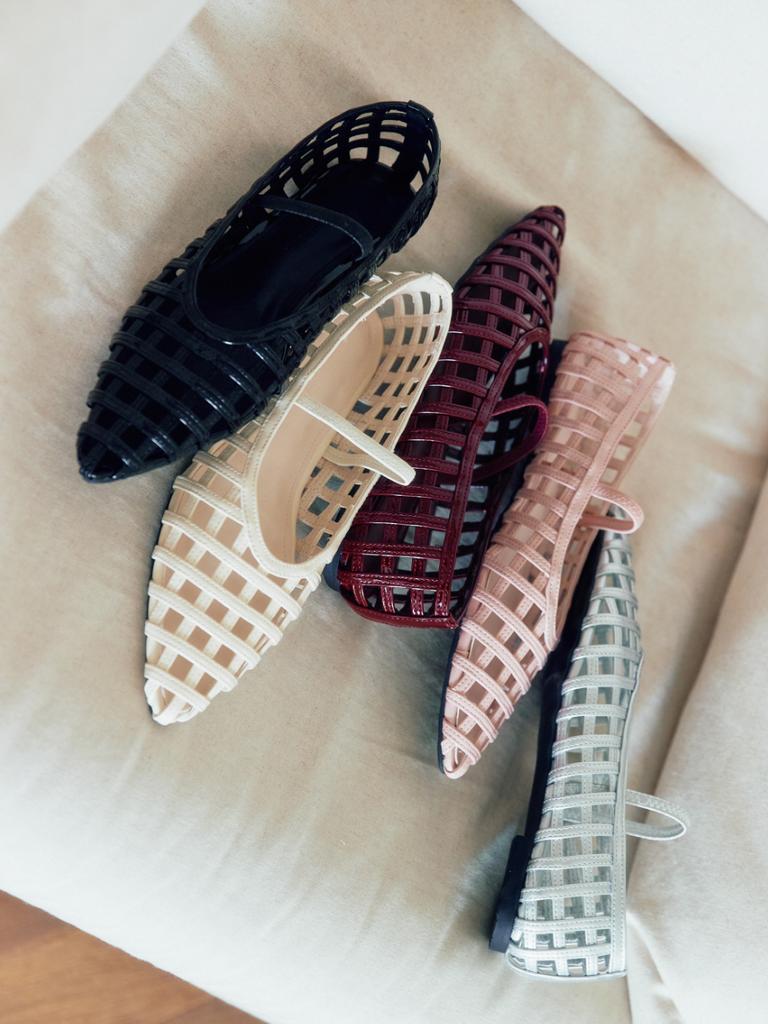 Komorebi Museum 4 Colors Slim Toe Fishnet Cube Banding Flat Shoes I Km400 (A Type)
