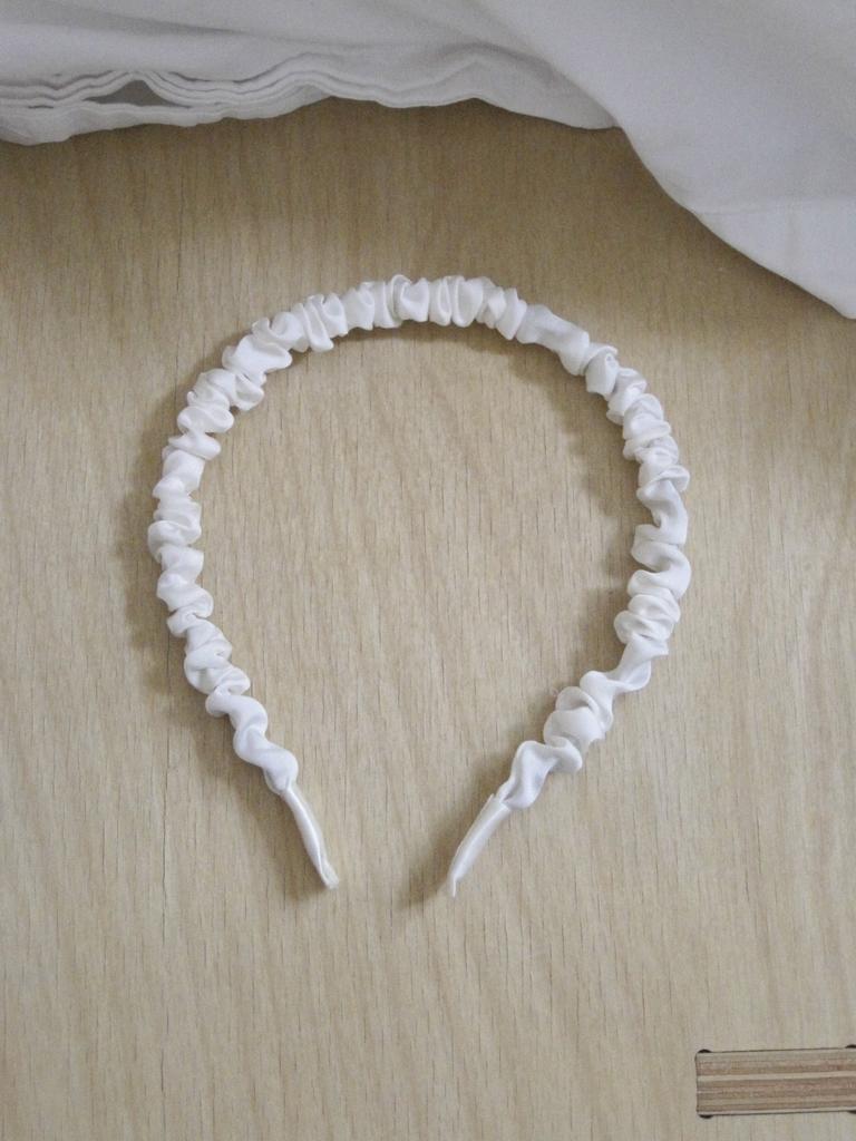 Dungeureon Even Hair Band (White)