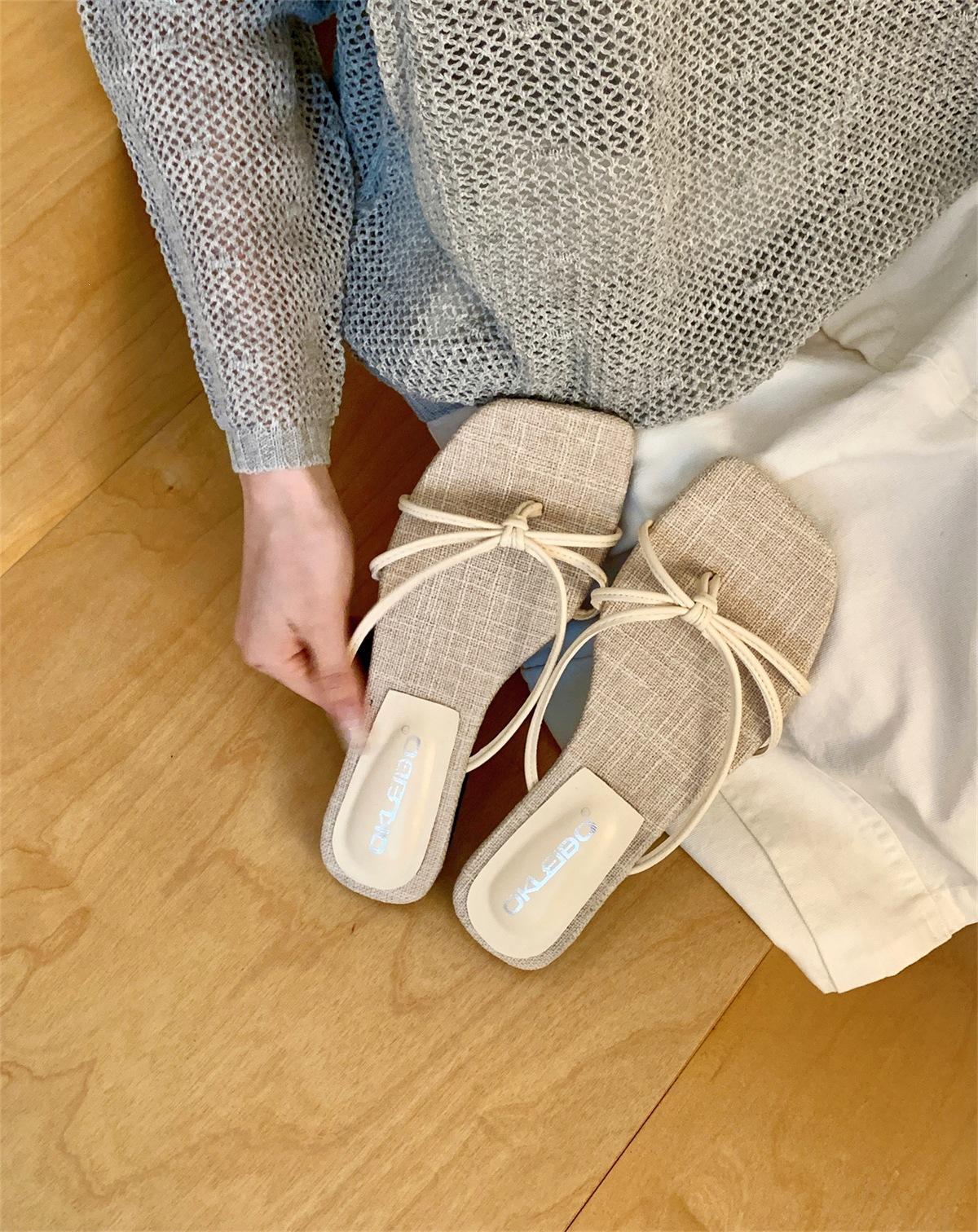 Roman Style Flat-Bottomed Flip-Flops Female Summer Wear Vacation Beach Shoes Thin Straps Toe Cold Slippers 35