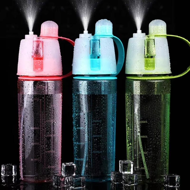 Kreative Sprüh-Sportwasserflasche Professionelle Sportflasche für Outdoor-Sportarten Fitnessstudio Sprühwasser Sport
