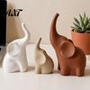 Moderne Tierstatuen für Wohnzimmer 3 Stück/Set Elefantenfamilie Statuen, Niedliche Eltern Kind Dekoration, Gute Künstlerische Schreibtischdekorationen Büro Glück