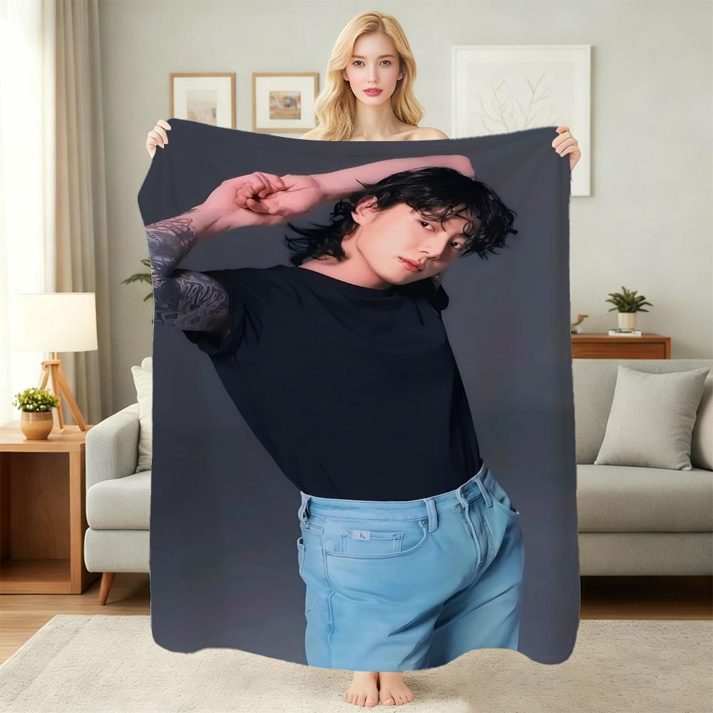 Edgy Fashion Style Black Theme Blanket Suitable For All Seasons For Outdoor Travel Home Decor Valentine'S Day Gift