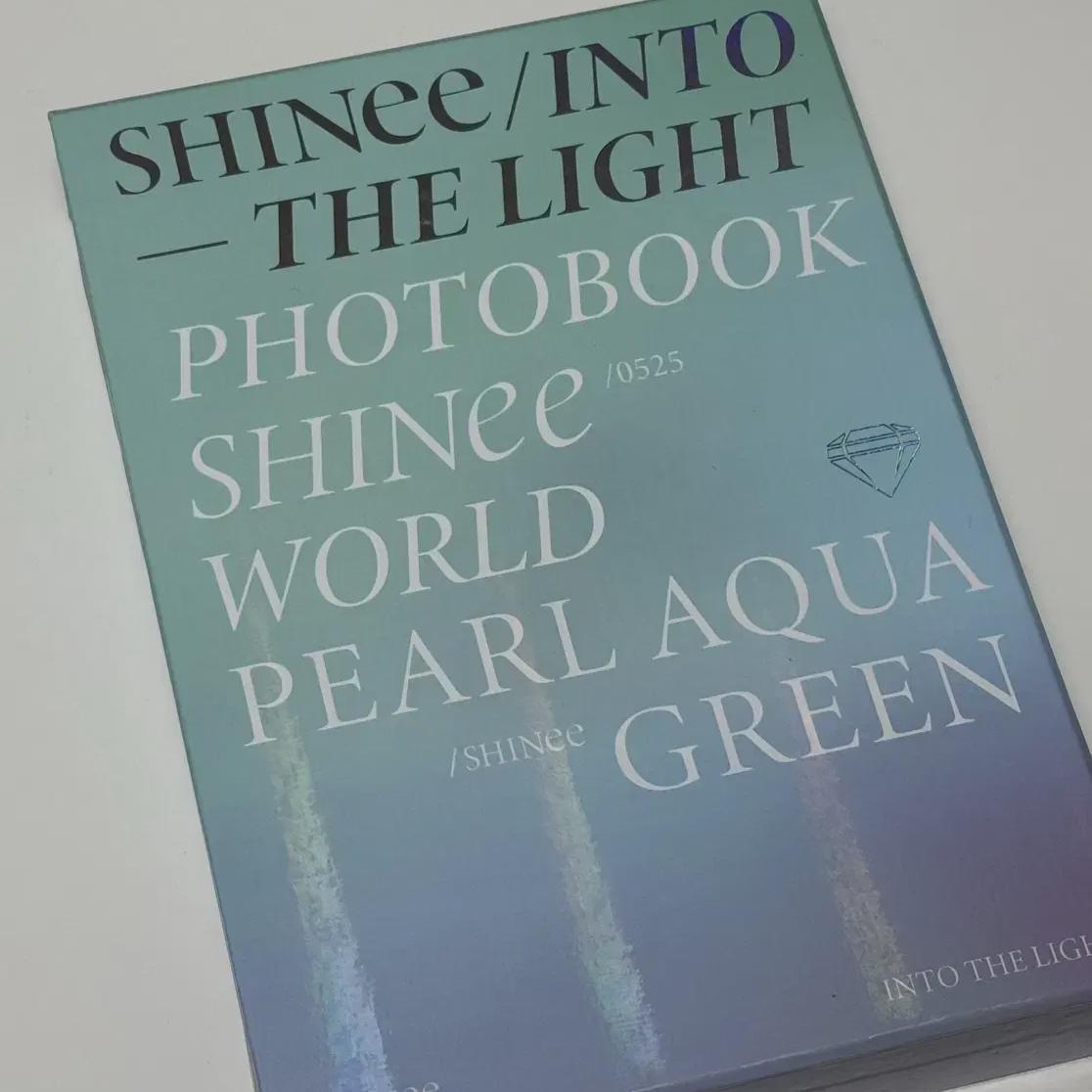 

SHINee Фотокнига «В свет»