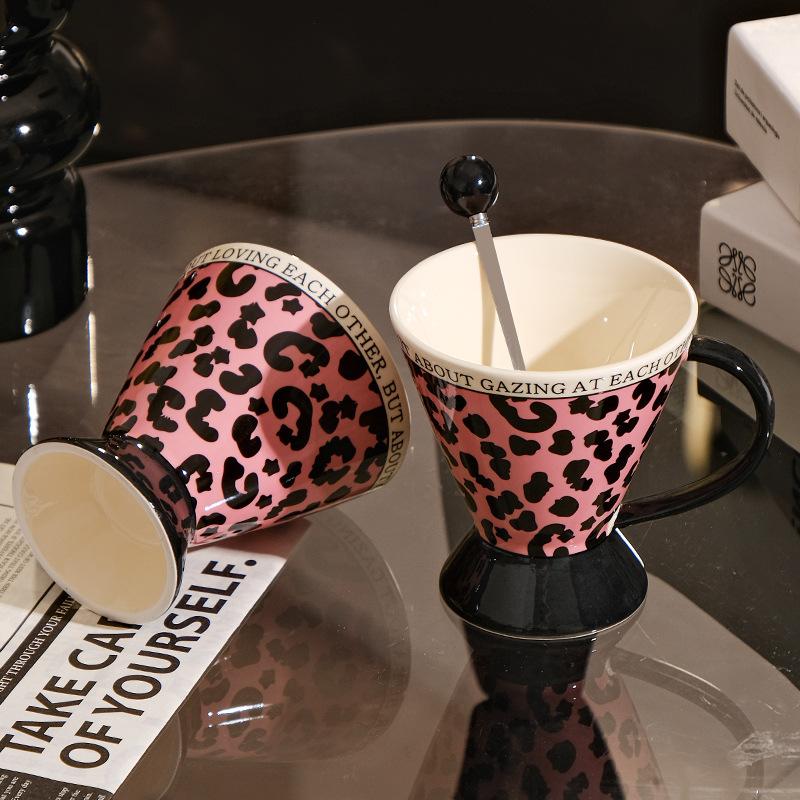 Light Luxury High-end Leopard Print Mug, Vintage Creative High Beauty Ceramic Water Cup, Niche Leopard Print Coffee Cup