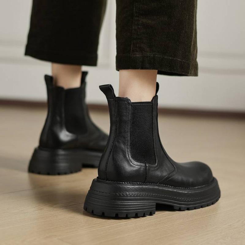 Autumn and Winter Leather Martin Boots Rubber Platform Large Size Women's Boots Comfortable Versatile Cowhide Low Boots New Short Boots Women