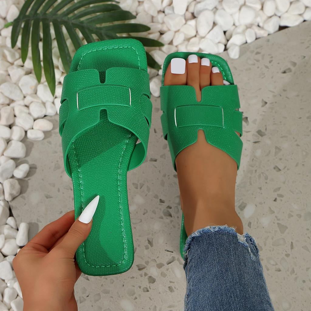 Luxury Summer Women Slippers Brand Designer Slides Women Trend Outdoor Flat Slippers Beach Sandals 2025 Big Size Shoes Woman