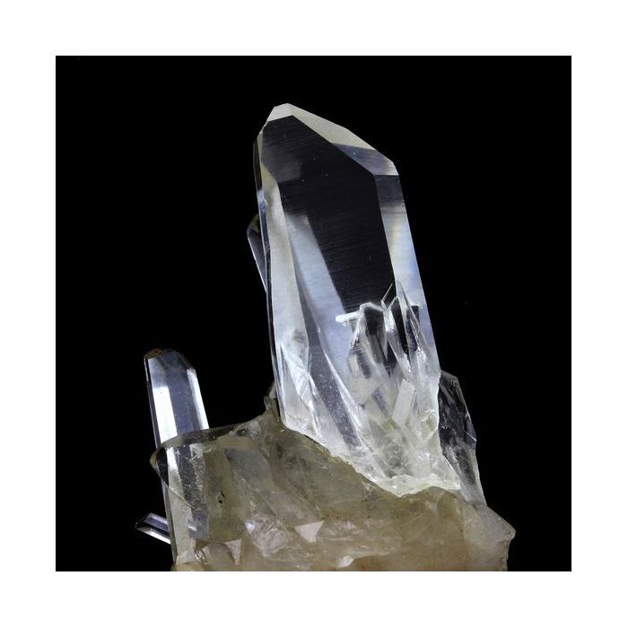 Pierres et Minéraux. Quartz Macle (réparé). 202.0 ct. Vizille, Isère, France..