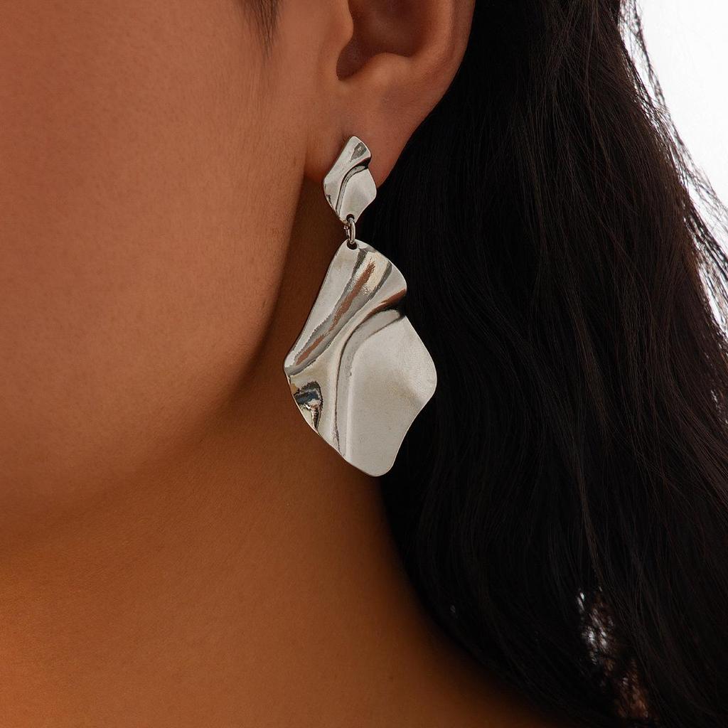 European and American Personality Pleated Heart and Sunflower Alloy Earrings