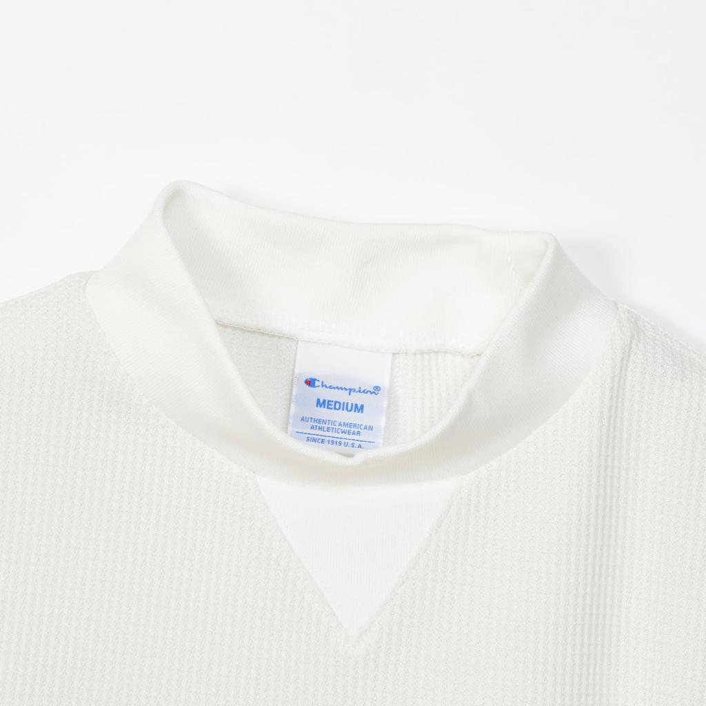 Champion Short Sleeve Mock Neck Shirt UV with Embroidered Script Logo (CW-BG301-020-L), Heat-Shielding, Protection, Quick-Drying,