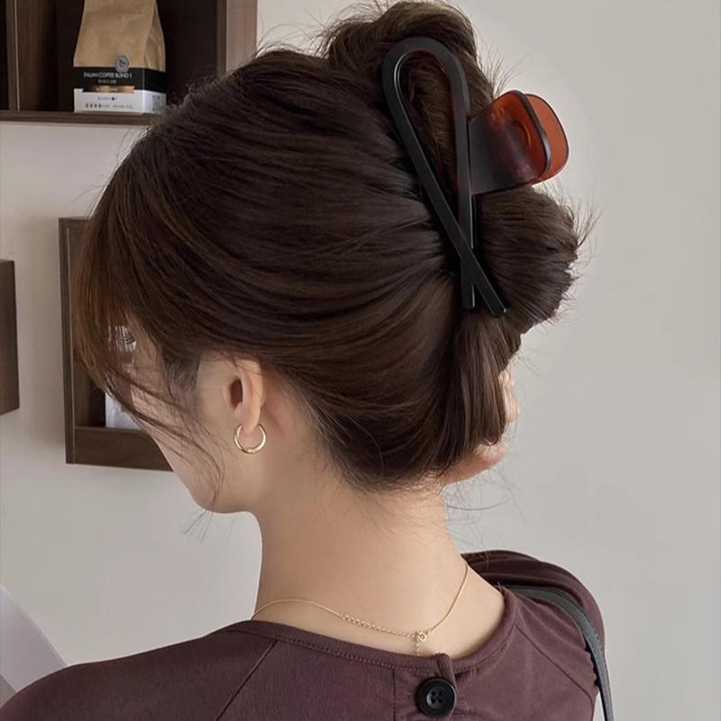 Simple Large Crab Hair Claw Clips Women Girls Matte Tortoiseshell Bow Ponytail Hair Clamps Barrettes Hairpins Hair Accessories