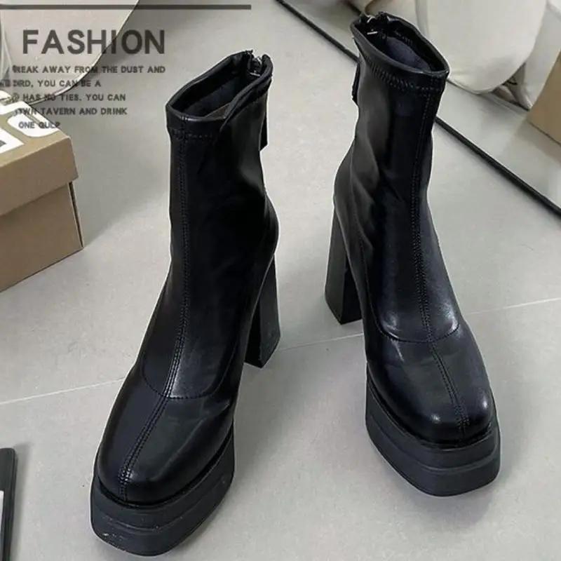 High heeled short boots for women in the autumn of 2026 fashionable style with dress and height increasing boots