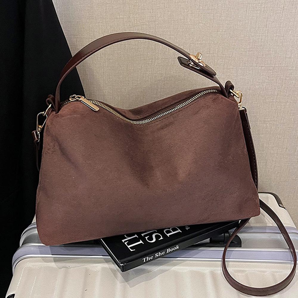 Boston Trendy Single-shoulder Underarm Bag with Large Capacity Commuting Pillow Bag