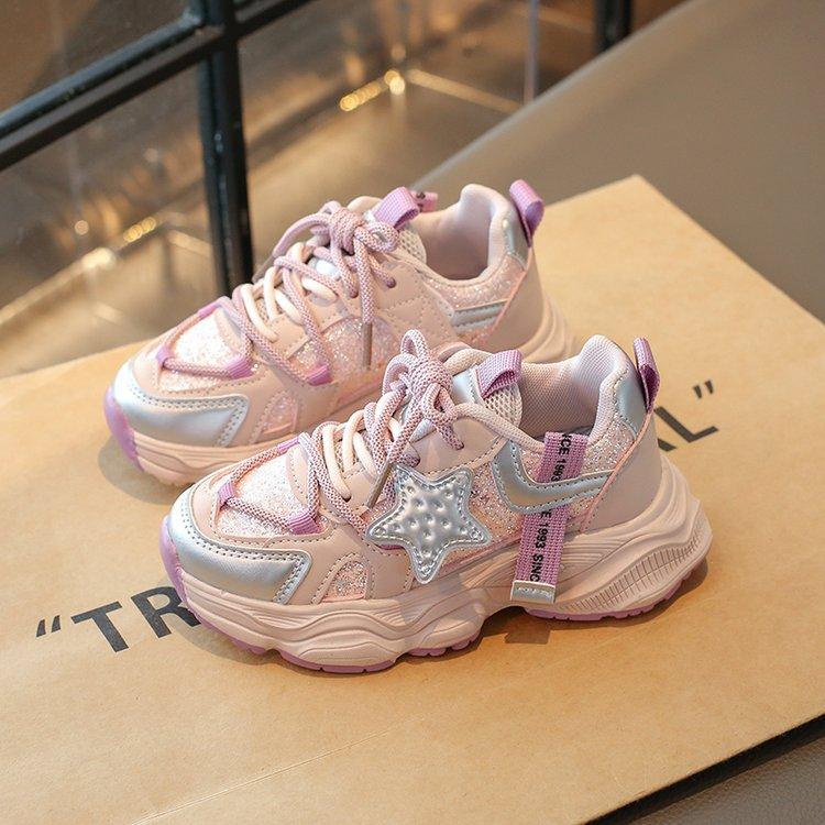 

Детские кроссовки из сетки со звездами 2025 весна и осень кожаные с пайетками кроссовки папы мужские кеды дышащие повседневные туфли для девочек 26-31 yards, 6 pairs in one hand