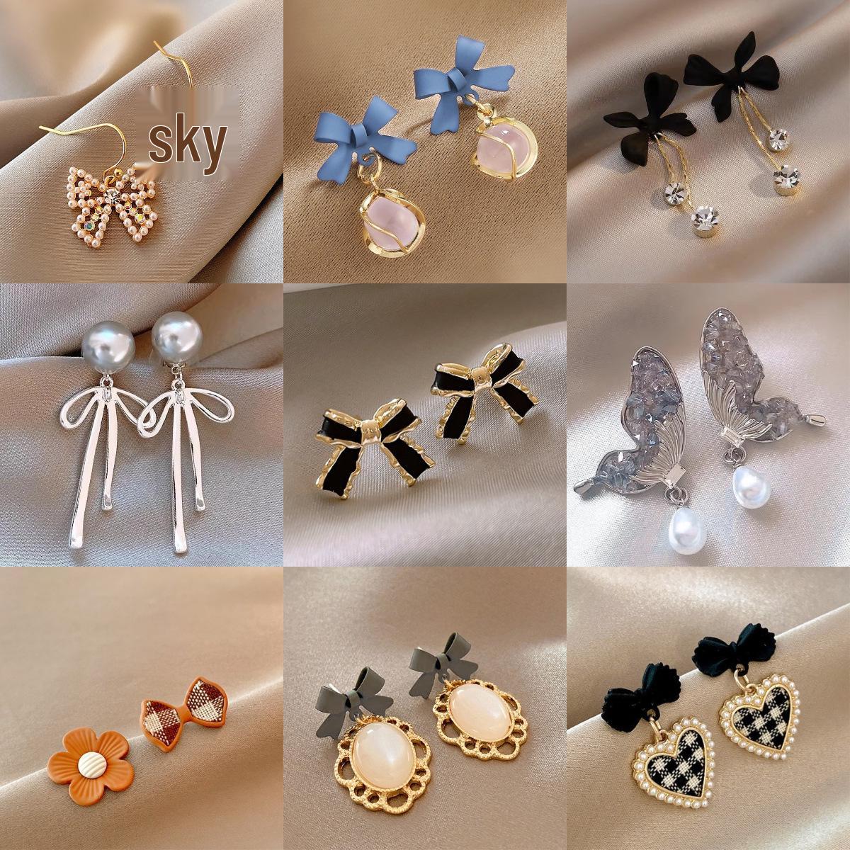 

Silver Needle Diamond Bow Earrings - High-Quality, Fashionable Light Luxury for Women