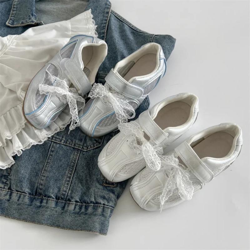 Fashion Women Casual Shoes Silver Retro Ballet Style Velcro German Training Shoes Women New Versatile Lightweight Soft Soled Board Shoes