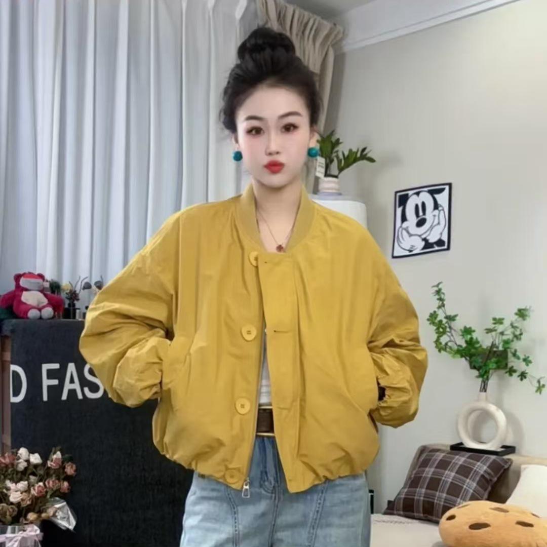 

Женская куртка-ветровка в корейском стиле с круглым вырезом - Весна 2025 Свободный повседневный кардиган Large жёлтый