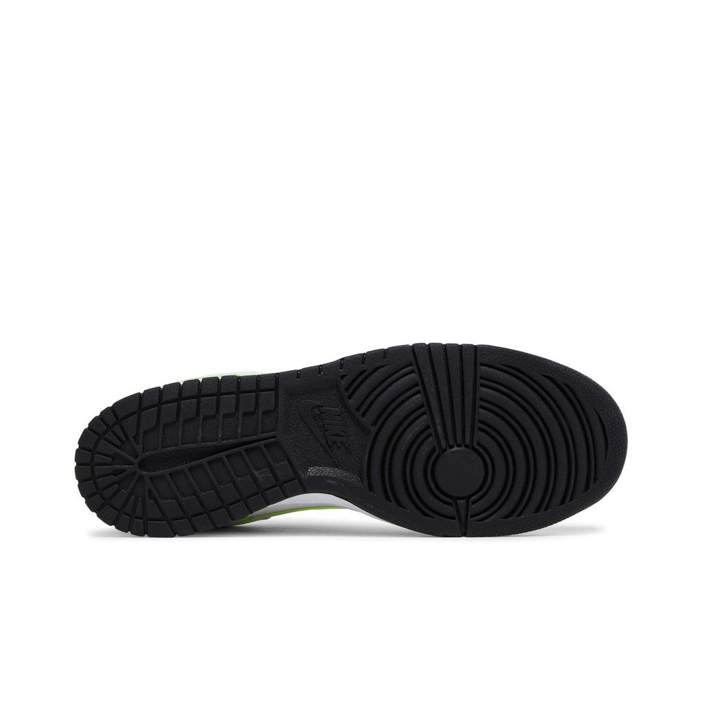 Nike Dunk Low 'University of Oregon' PE (Unisex) Light Silver / White / Black / Electric Green Skateboard Shoes FQ7260 001