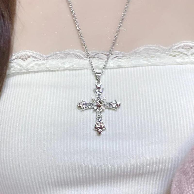 New Fashion Trendy Crystal Pink Zircon Cross Pendant Necklace for Women Girl Crystal Chain Necklace The Spice Girl Party Jewelry