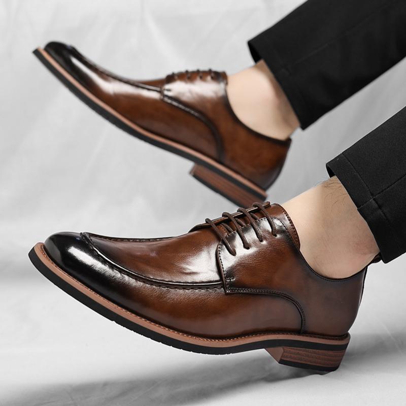 New Designer Brand Men Formal Shoes Luxury Banquet Groom's Wedding Shoes Retro Brown Men's Leather Casual Shoes Pointed Lace Up