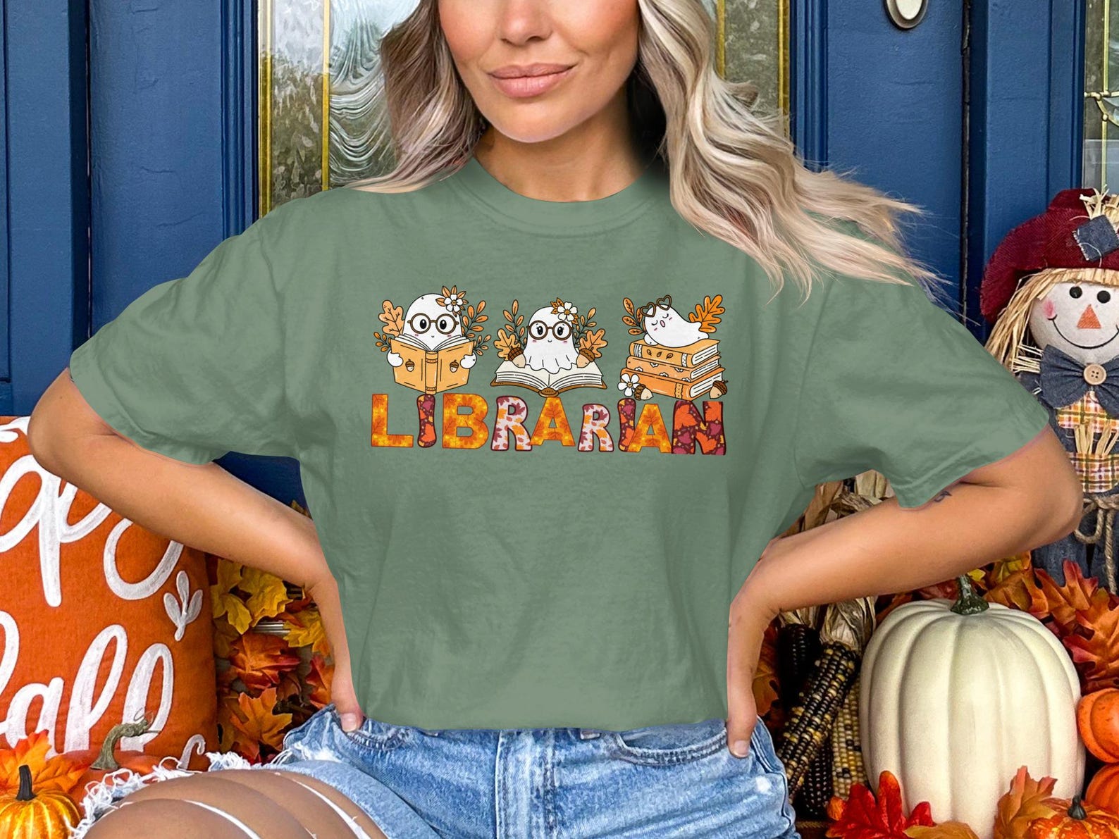 Librarian Ghost Reading Shirt, Autumn Book Lover Apparel, Spooky Fall Cozy T-Shirt S