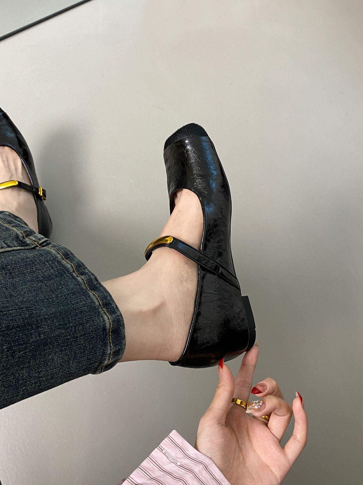 

Inner height increase Mary Jane black single shoes women s shoes 2025 new French red evening breeze gentle retro shoes 40 чёрный