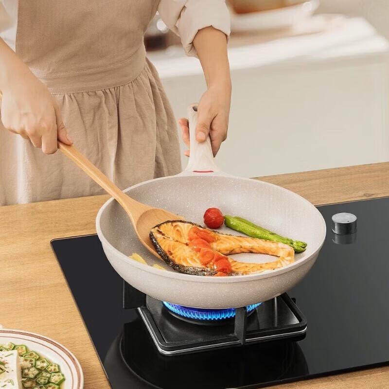 Kangbach 24cm Non-Stick Frying Pan with Lid