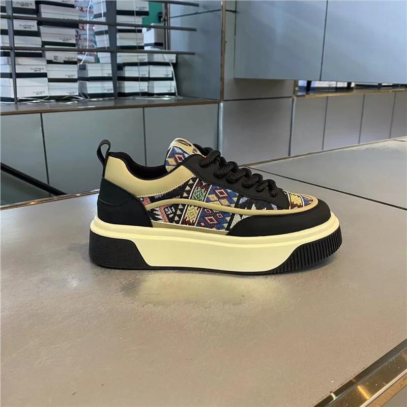 

Вышитые тканевые кеды осень-зима новые удобные легкие повседневные ок 38 leather shoe size чёрный