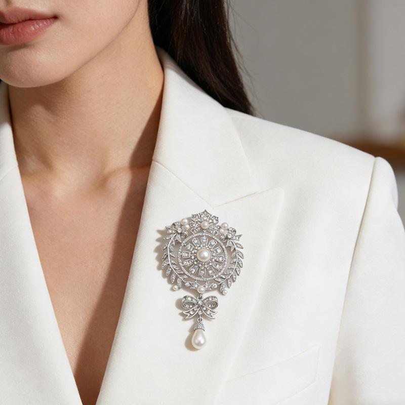 Fashion Teardrop Brooch Large Flower Bridal Brooch Party Banquet Wedding Pin Jewelry