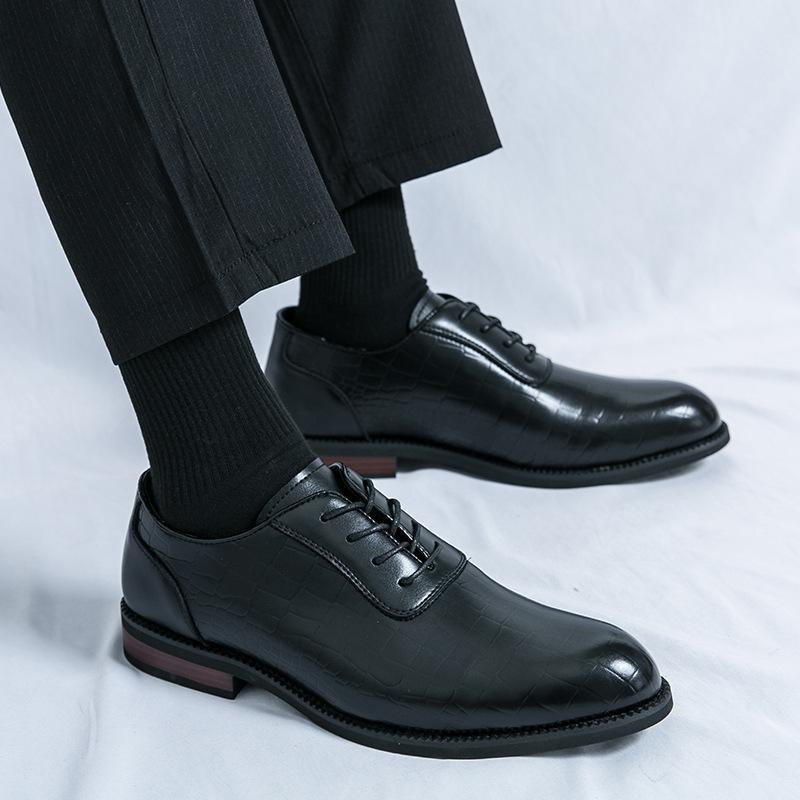 New large size leather shoes fashionable men's business banquet dress shoes trendy British style retro lace-up leather shoes