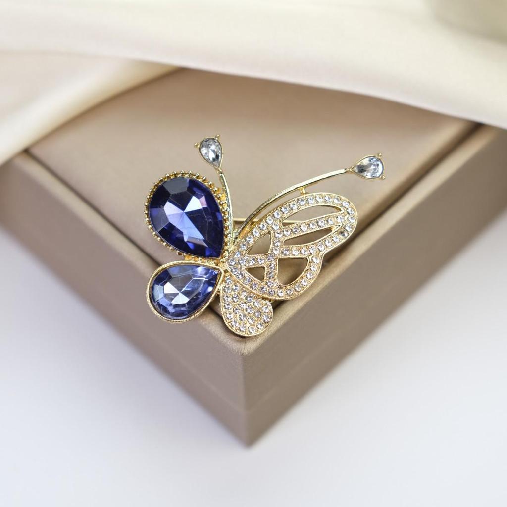 Elegant Women's Brooch: Versatile Bow & Insect Flower Design with Anti-Exposure Feature