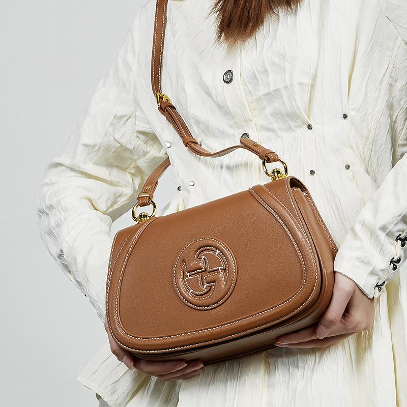 High-end Retro Single-shoulder Crossbody Women's Bag Versatile and Light Luxury Underarm Bag