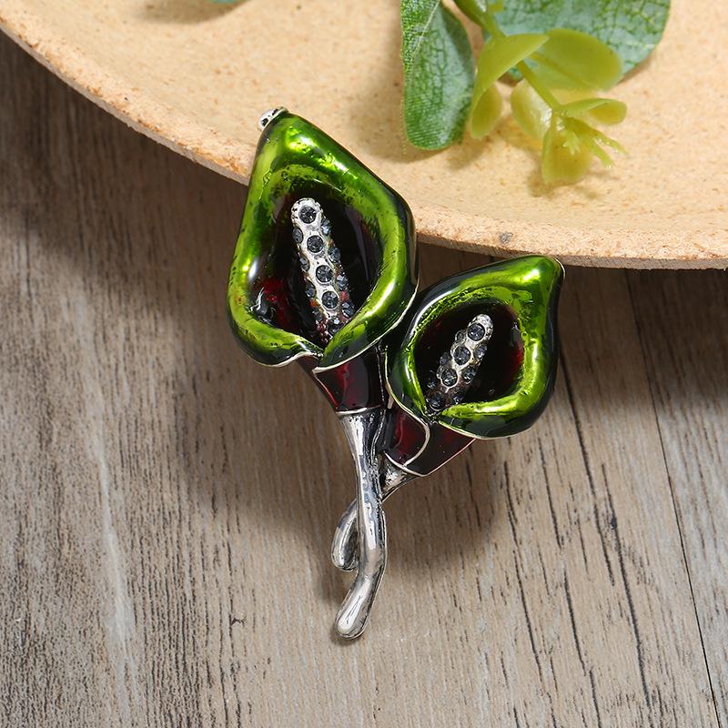 Exquisite retro green elegant classical brooch women's ethnic style coat cardigan corsage temperament versatile pin accessories