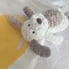Cremefarbene Blume Hund Plüschtier Baumwollgefüllte Puppe Puppe Kinder Feiertagsgeschenk Puppe