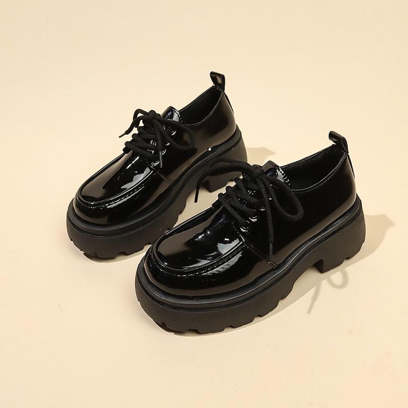 New Women's Shoes: Thick-soled Lace-up, Soft-soled Cake, Retro and Versatile Loafers