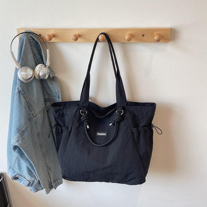 Hochwertige Reisetasche aus Nylon mit großem Fassungsvermögen, neu, schlicht und vielseitig, lässig, für den Arbeitsweg, Schulter-Tragetasche