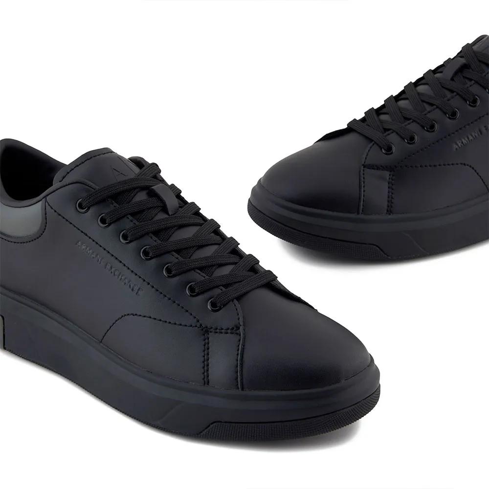 Armani Exchange Sneakers XUX123_XV534