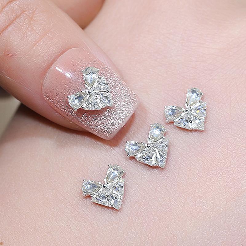 2Pcs Retro Nail Accessories With Diamond Inlaid Sparkling Zircon Large Butterfly Love Heart Colorful Diamond Love Nail Charms